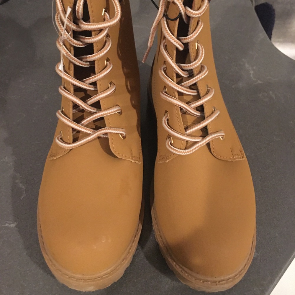 Brown  Convoy Boot Ladies